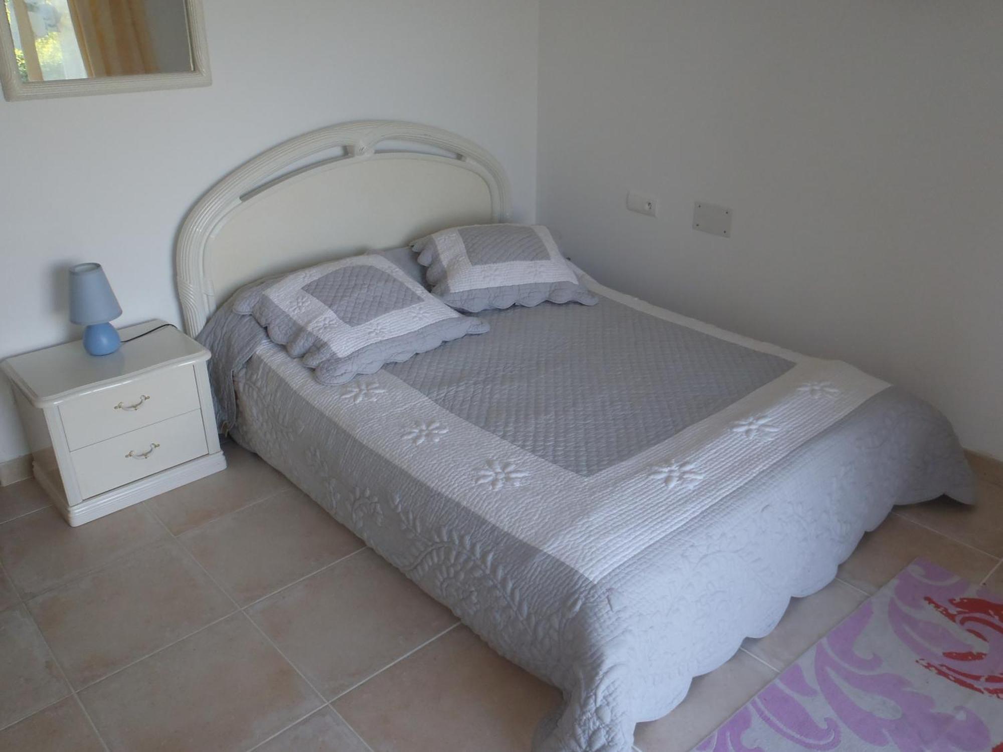Les Chevrefeuilles Apartment Manosque Bagian luar foto